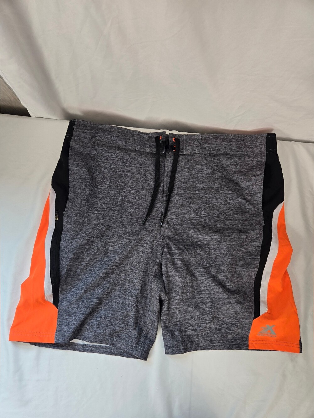 ZeroXposur Men's Heather Gray Swim/board Shorts.  TN